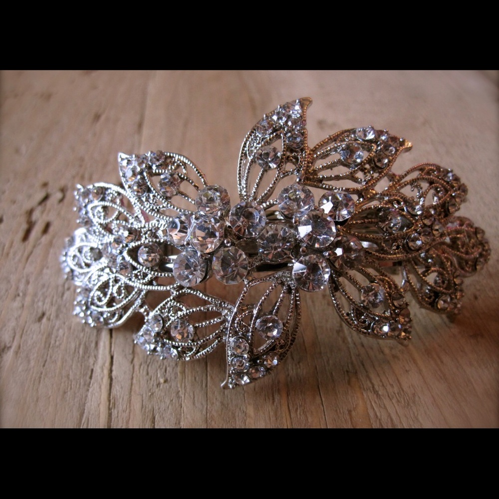 Victorian filigree rhinestone bridal hair clip